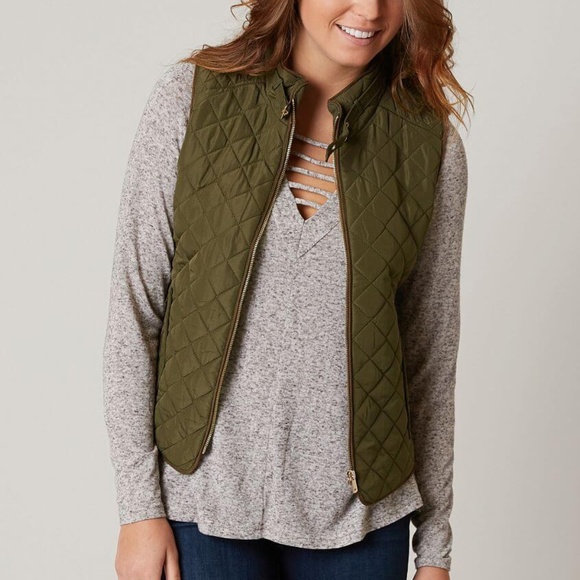 3/$30. Shine Star Vest - Picture 1 of 7